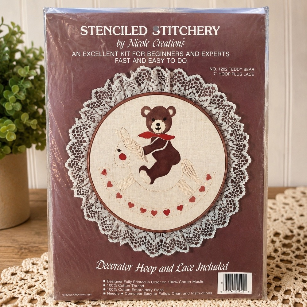Vtg 1985 Teddy Bear Embroidery Kit Nicole Creations Stenciled Stitchery Hoop NOS